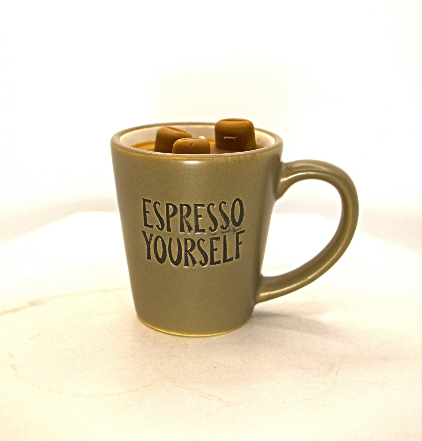 1.5 oz Hazelnut & Freshly Brewed Mini Mugs. (Strong fragrance)