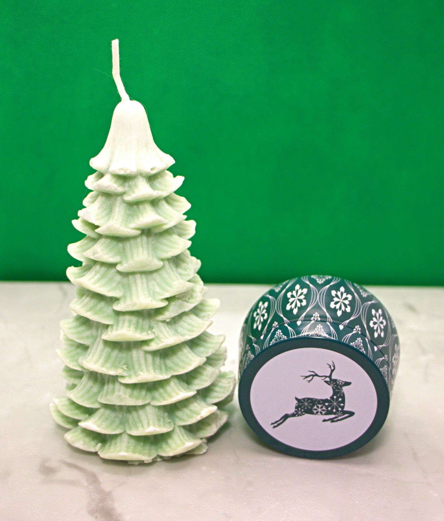 2 oz Gingerbread Reindeer candles