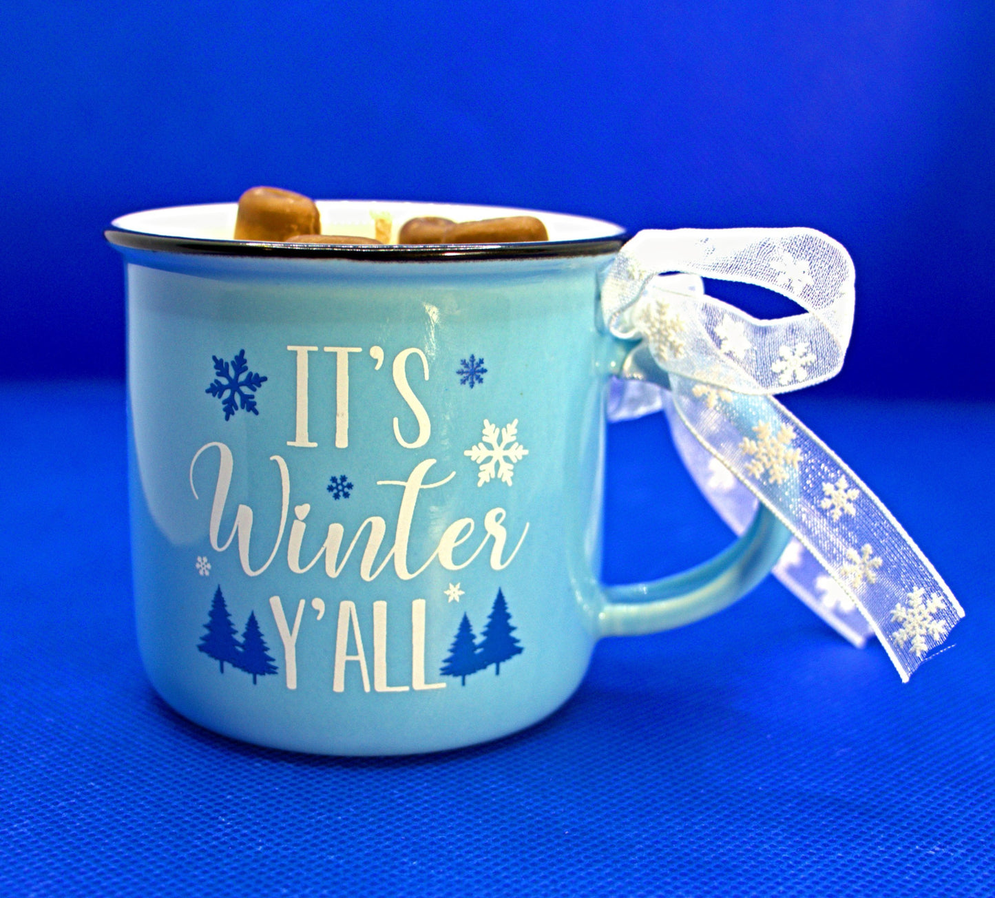 4 oz Hazelnut Xmas Mug Candle. (Blue & White) It's Winter & Let it Snow. (Strong fragrance)
