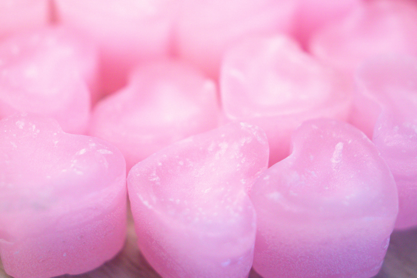 2 oz Bubble gum Melts (Slightly strong to strong fragrance)