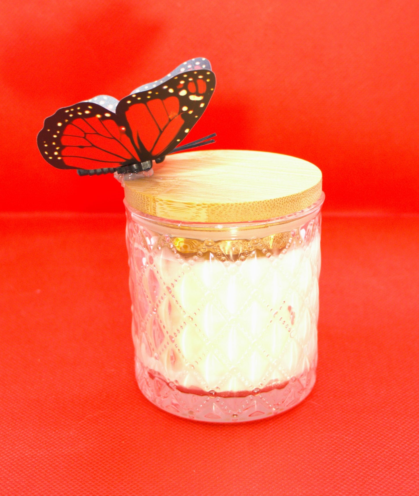 4 oz Butterfly Jasmine & Mimosa Candle (Slightly strong fragrance and Butterfly permanently attached to lid)