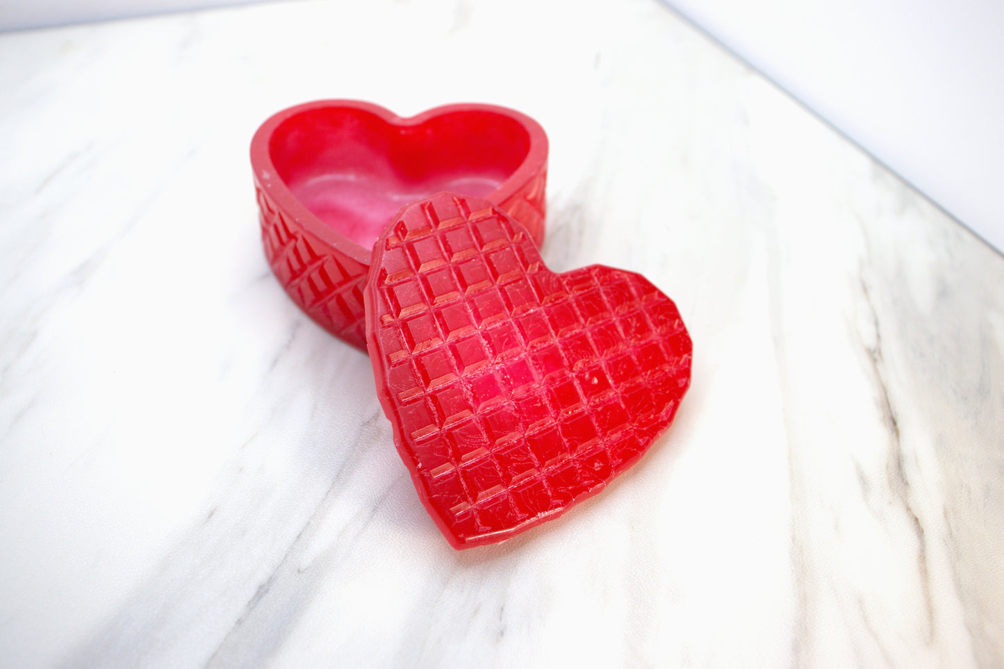 Wax Container Heart Shaped Box (Strong scent)