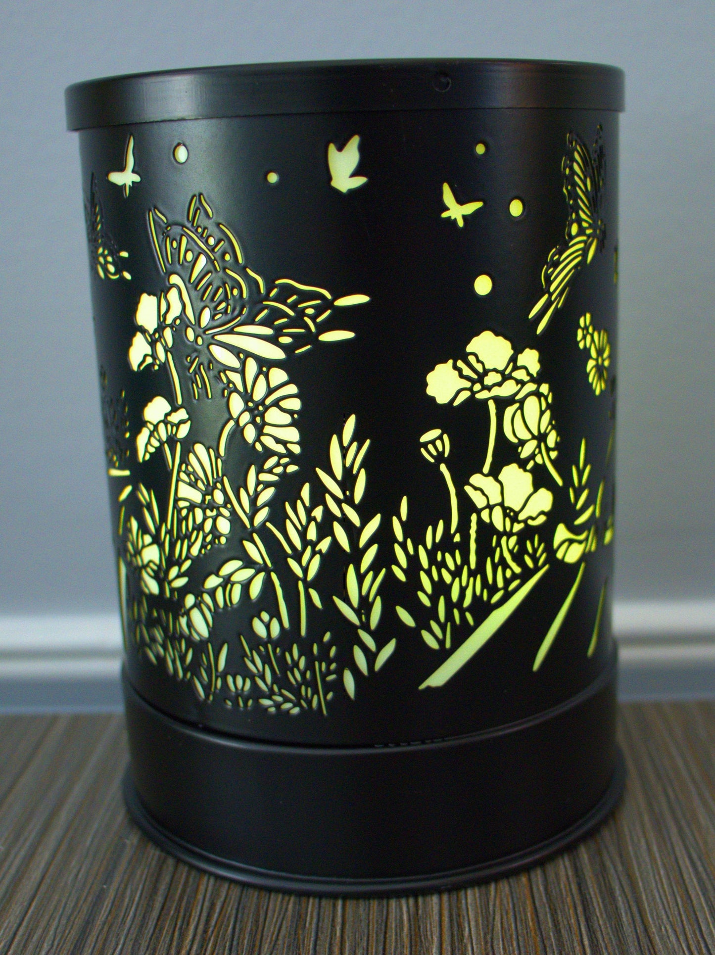 Melts Wax Burners (Nawaza) World of Butterflies