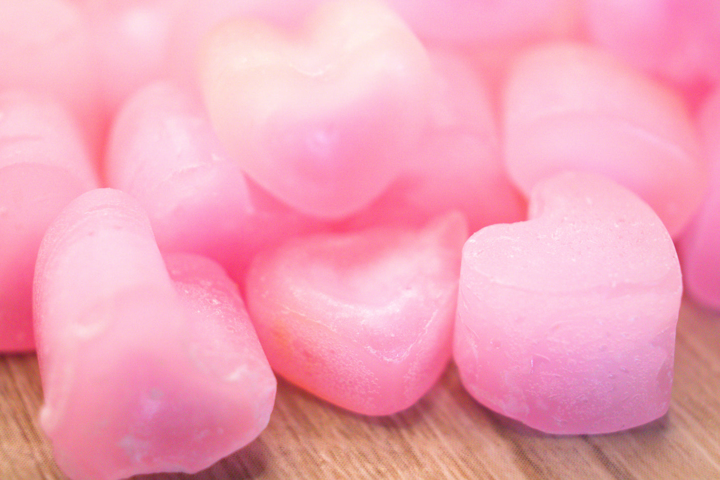 2 oz Bubble gum Melts (Slightly strong to strong fragrance)