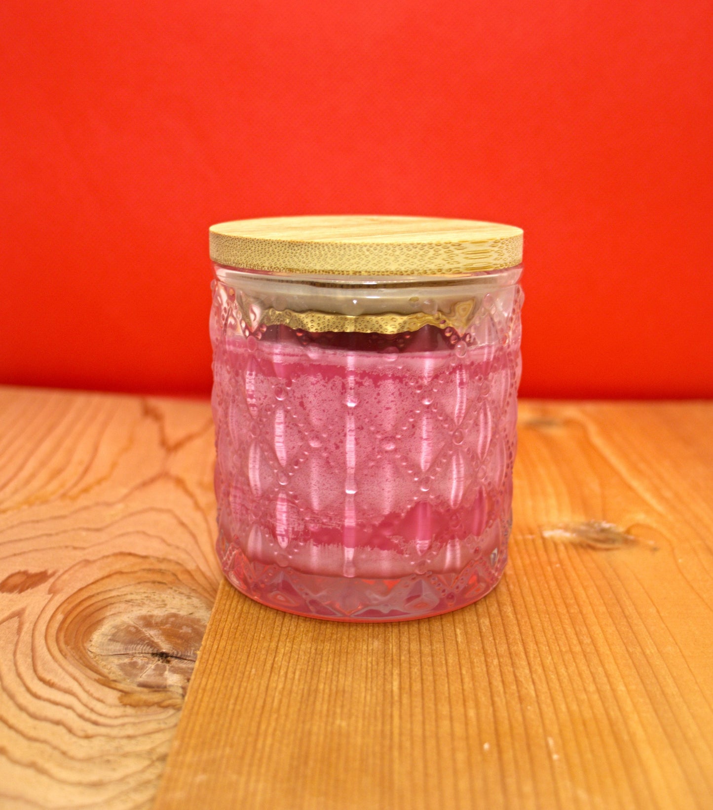 3 oz, 4 oz & 7 oz Spicy Apple Candles. (Strong fragrance)
