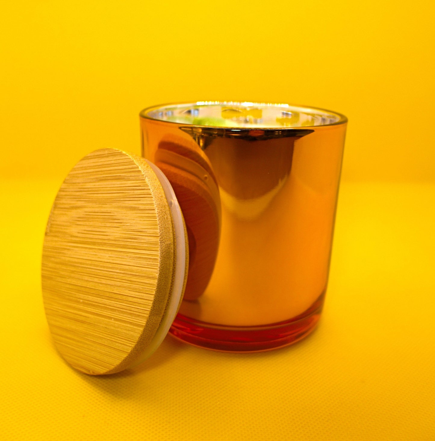 3 oz, 4 oz & 7 oz Spicy Apple Candles. (Strong fragrance)