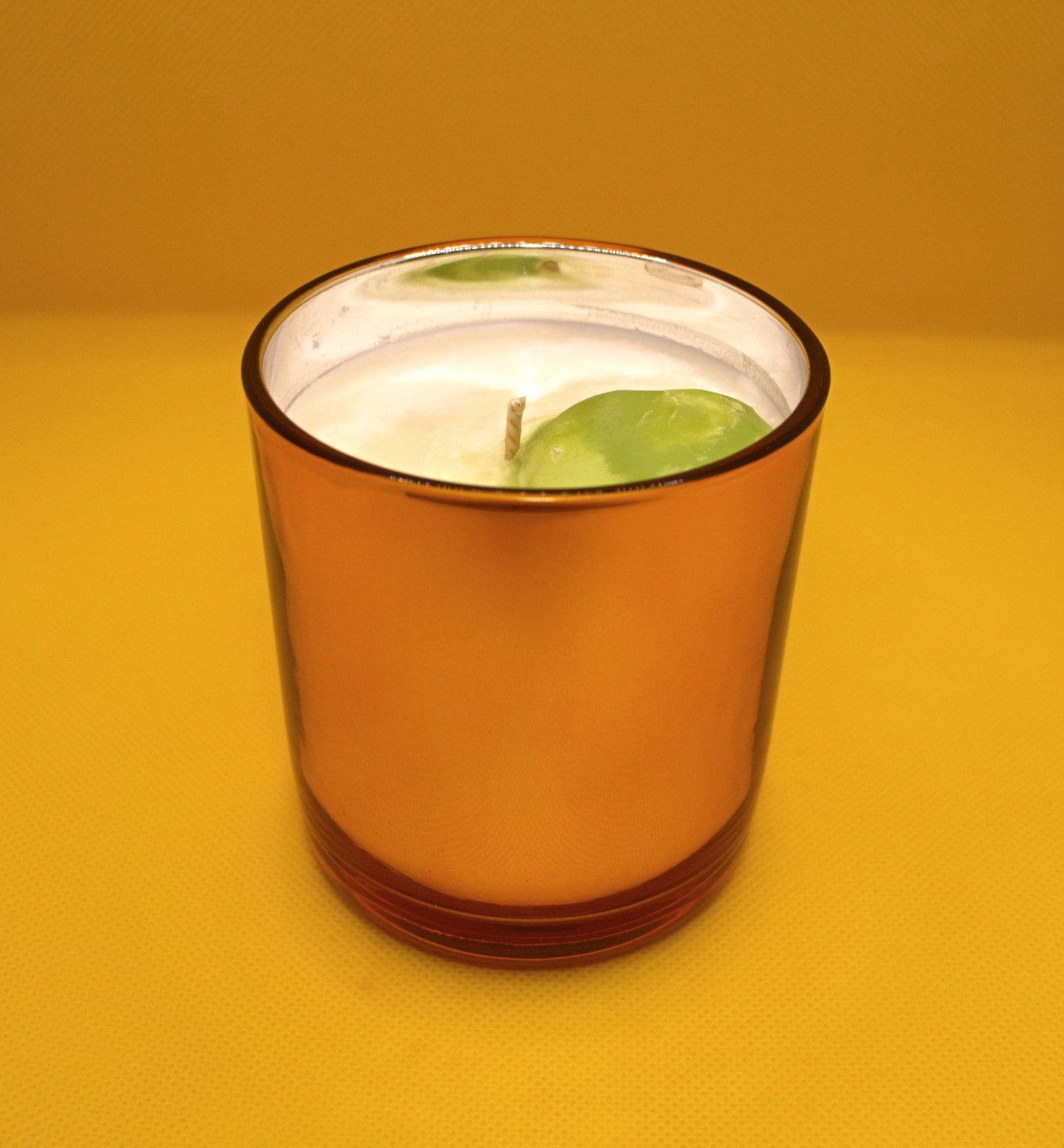 3 oz, 4 oz & 7 oz Spicy Apple Candles. (Strong fragrance)