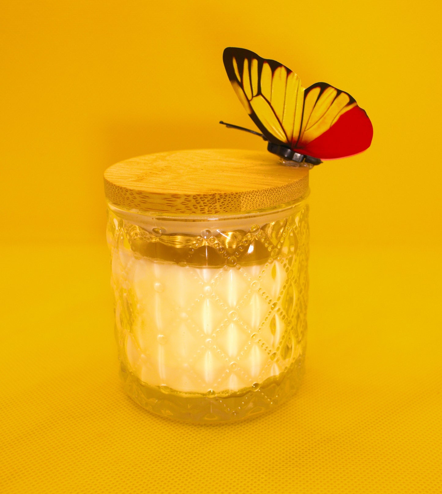 4 oz Butterfly Jasmine & Mimosa Candle (Slightly strong fragrance and Butterfly permanently attached to lid)