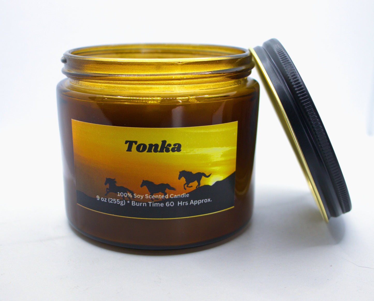 9 oz Tonka Candle (Slightly strong to Strong fragrance)