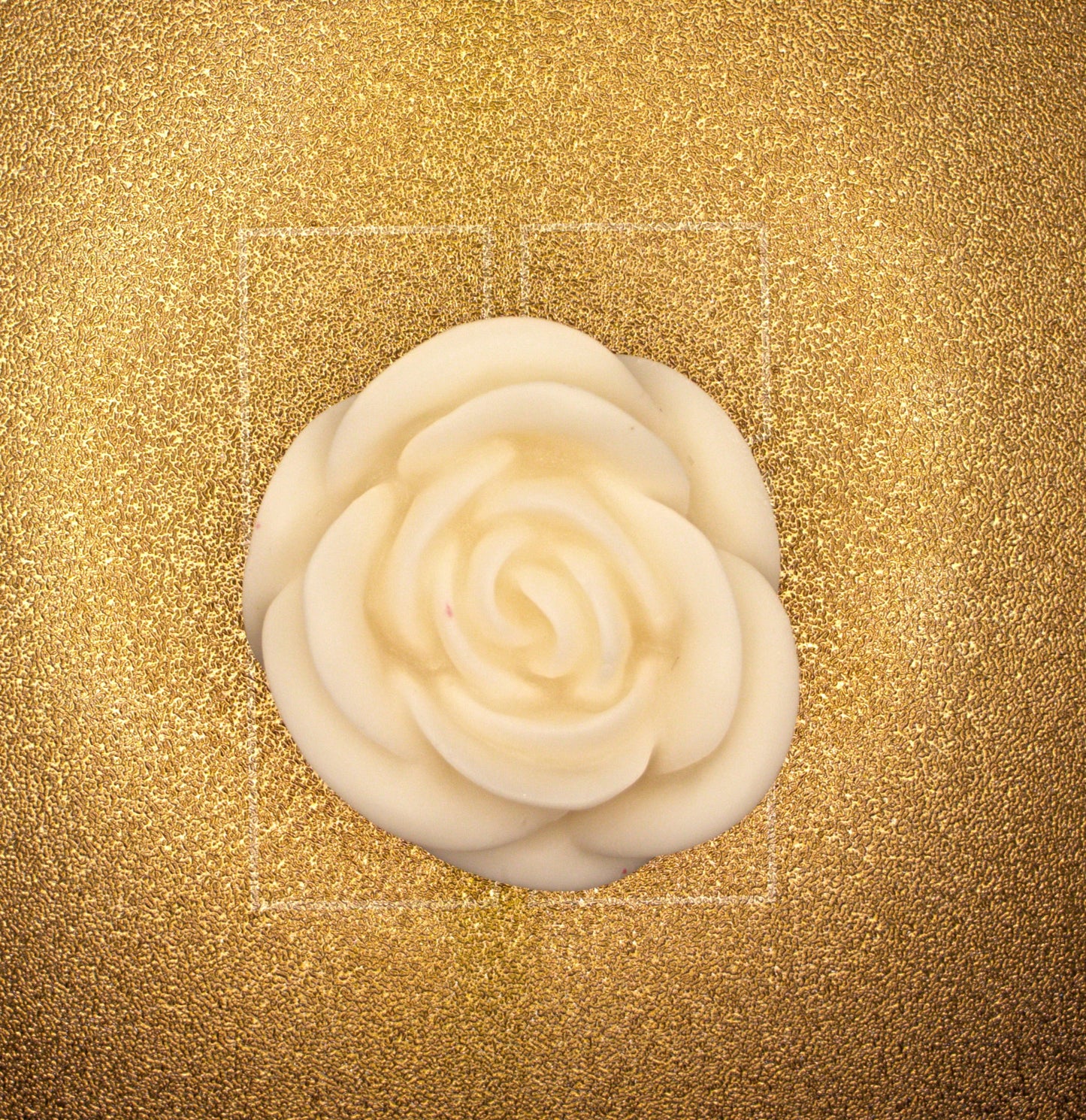 Candle Melts Roses (Slightly Strong to Strong fragrance)