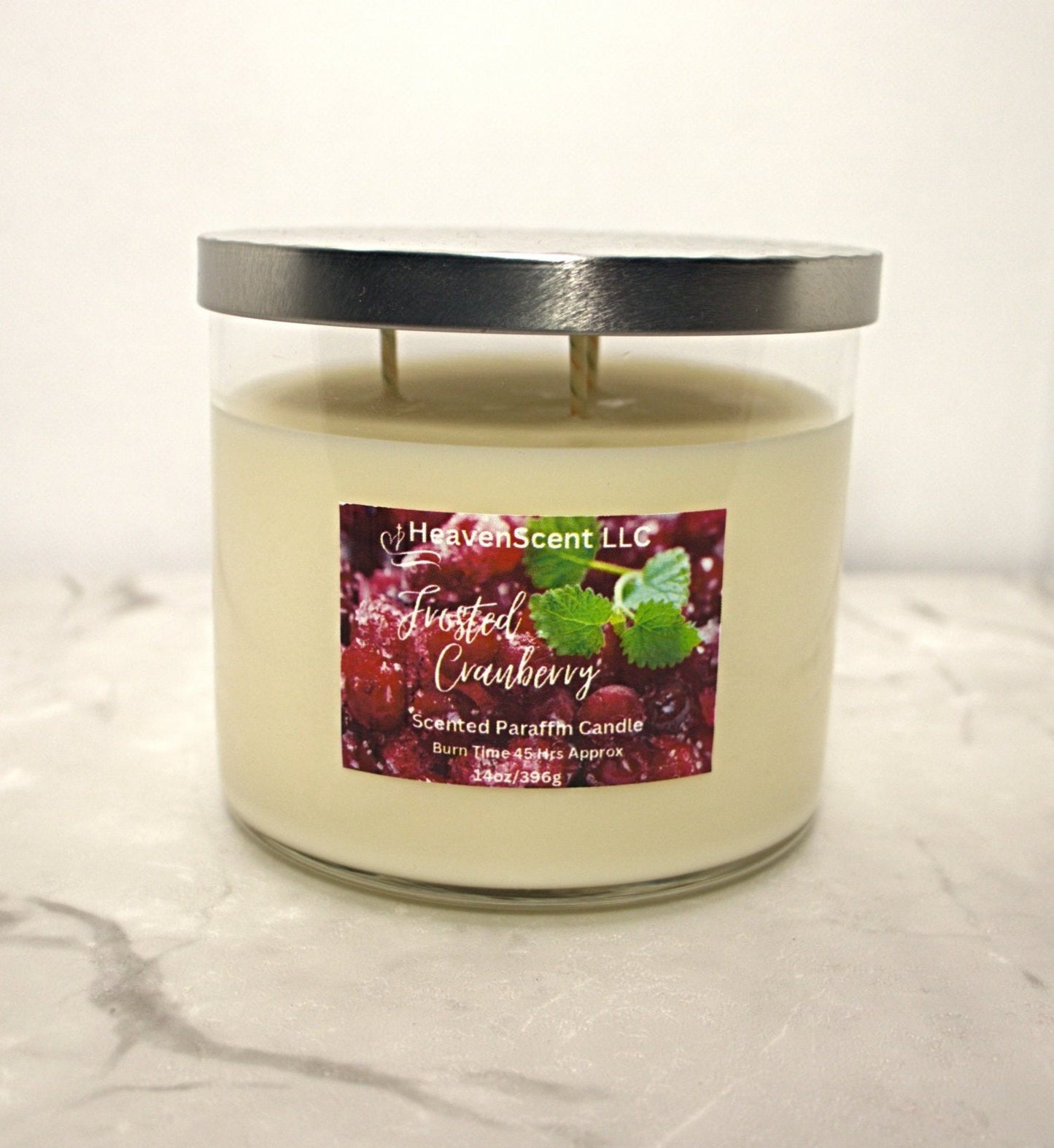 14 oz Frosted Cranberry Candle (Slightly strong to strong fragrance)