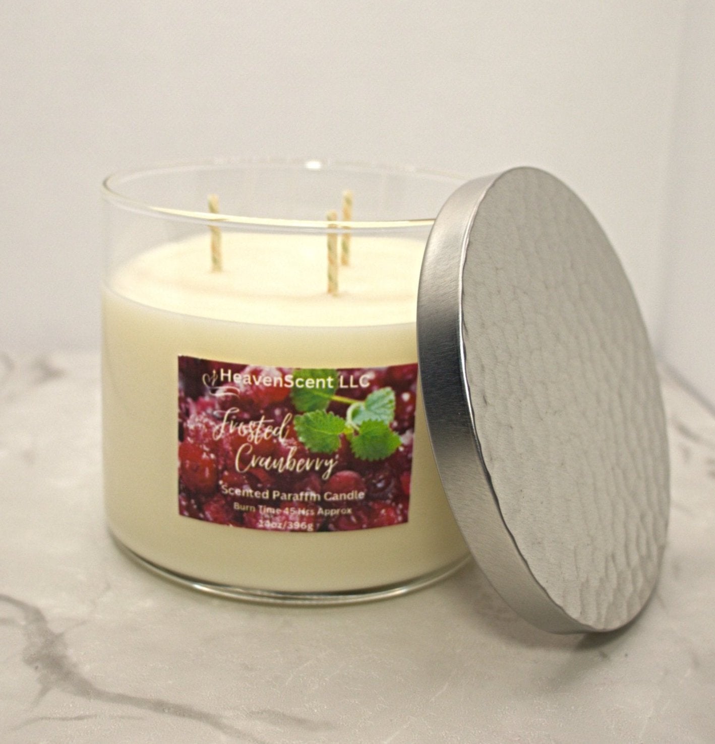 14 oz Frosted Cranberry Candle (Slightly strong to strong fragrance)