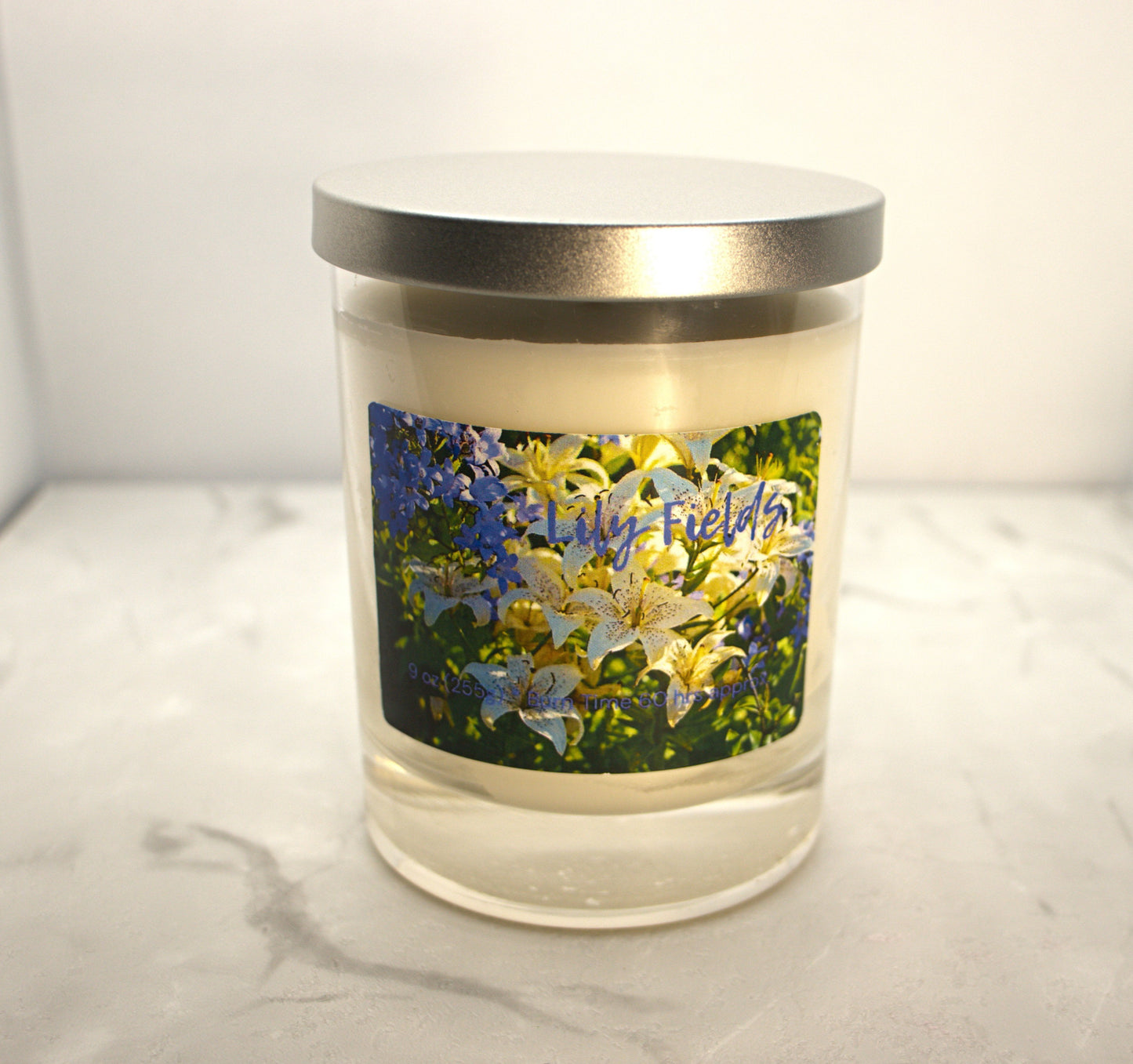 9 oz Tiger Lily Candle (Slightly strong to strong fragrance)